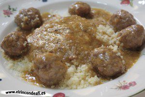 Albóndigas con salsa Albóndigas con salsa