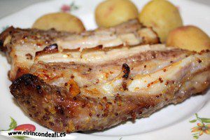Costillas con mostaza antigua, emplatado