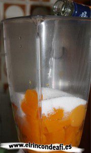 Tortitas de calabaza, introducir los ingredientes para triturarlos