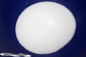 Tocinillo de queso, poner el azúcar en un recipiente