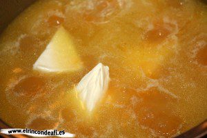 Crema de calabaza, añadimos los quesitos