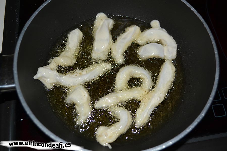 Calamares con tempura, freír