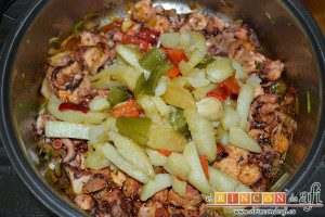 Frita de pulpo, añadir al pulpo