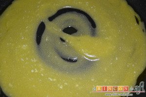 Bacalao al pil pil, ligar con movimientos circulares