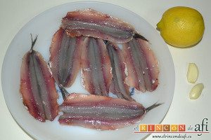 Boquerones al limón, limpiar los boquerones