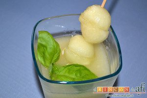 Sopa fría de melón, sugerencia de presentación