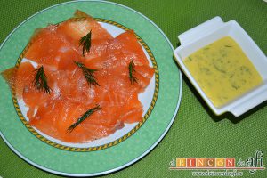 Salmón marinado con cítricos, sugerencia de presentación