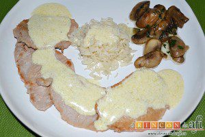 Escalopines con salsa de queso, sugerencia de presentación