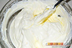 Panettone de Julius, mezclar con una espátula