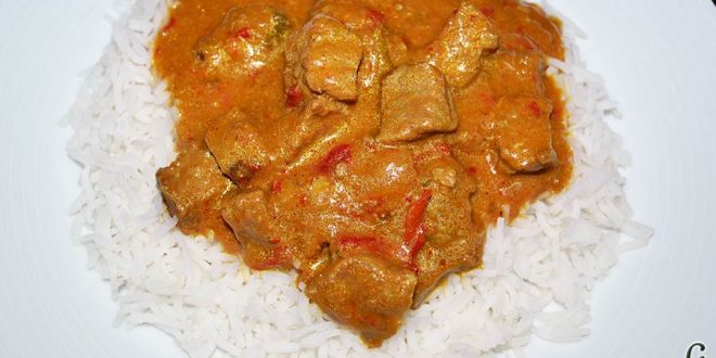 Ternera con pasta de curry