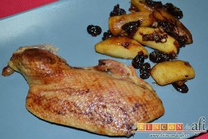 Pato crujiente con chutney de manzanas y pasas, sugerencia de presentación