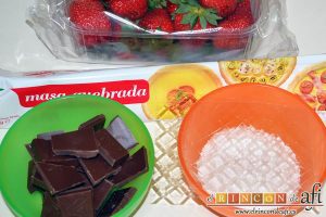 Tarta sorpresa de fresas y nata, preparar los ingredientes