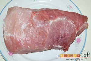 Magro de cerdo estofado, preparar la pieza de carne