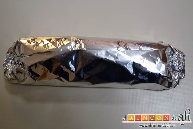 Cookies de chocolate de Ferran Adriá, cubrir con papel de aluminio y meter en el congelador una hora
