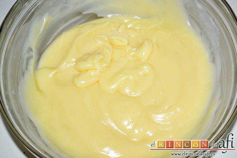 Xuxos rellenos de crema pastelera, preparar la crema pastelera