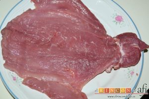 Solomillo de cerdo relleno en salsa de setas, pedir al carnicero que lo abra como librillo