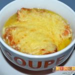 Sopa de cebolla gratinada