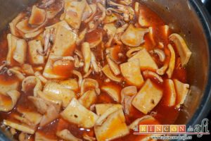 Calamares de mi abuela, retirar el caldero del fuego y dejar reposar