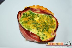 Pastel de huevo y bacon de Donna Hay, sugerencia de presentación