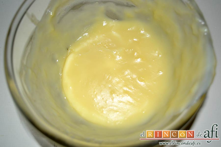 Conos de hojaldre rellenos con crema pastelera, preparar crema pastelera