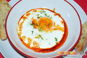 Huevos turcos, sugerencia de presentación