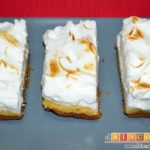 Pastelitos de crema de limón y merengue