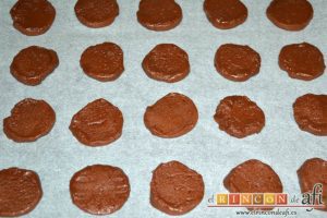 Galletas de chocolate caseras, cortar en rodajas