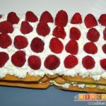 Tiramisú de frambuesas con almíbar de naranja