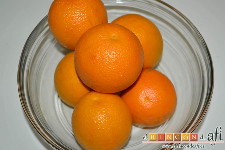 Tiramisú de frambuesas con almíbar de naranja, preparar las naranjas