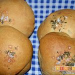 Pan de aceite con aroma de tomillo