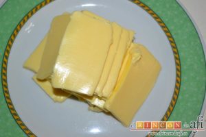 Shortbread de fresas con crema pastelera, preparar la mantequilla en pomada