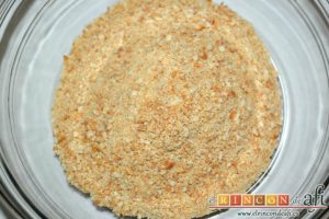 Cuadrados de tarta de queso, ponerlas en un bol