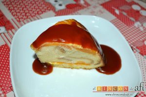 Pudin con brioche y melocotón en almíbar, sugerencia de presentación