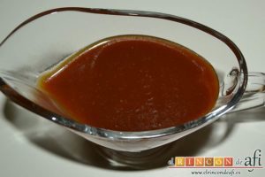Salsa de caramelo con nata toffee, sugerencia de presentación
