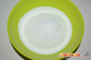 Pepino marinado o Inlagd gurka, preparar 200 gramos de azúcar normal