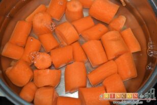 Tarta de zanahorias con crema de queso, sancocharlas