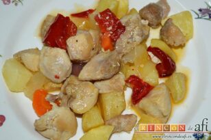 Wok de pollo y verduras al dente, sugerencia de presentación