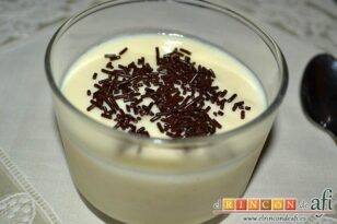 Crema de piña y yogur, sugerencia de presentación