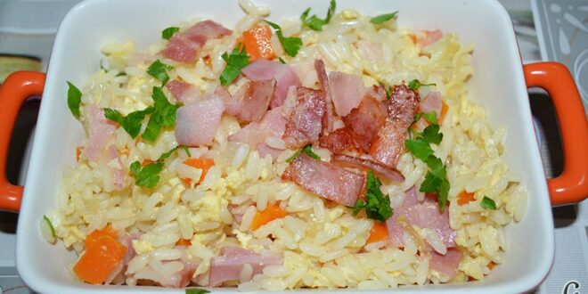 Revuelto de verduras con arroz y bacon