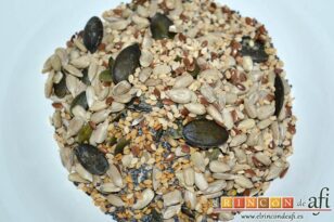 Ensalada de quinoa con calabaza y arándanos, preparar la mezcla de semillas