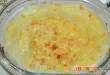 Huevos gratinados con papas y queso