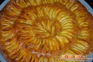 Tarta de manzana de Lucana, extender