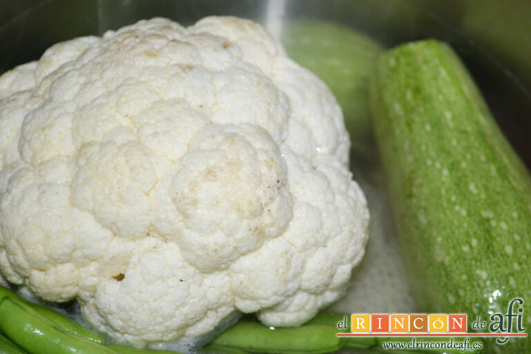 Guiso de garbanzos con verduras, receta paso a paso