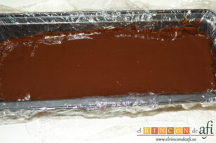 Bizcocho borracho de chocolate, receta paso a paso