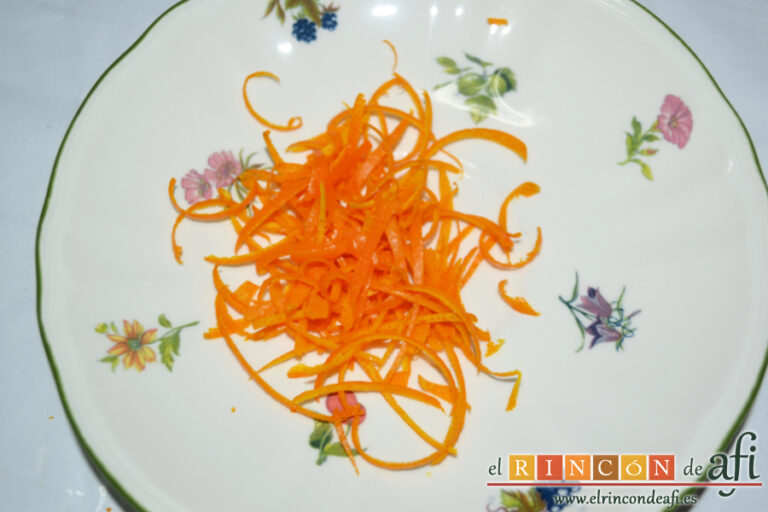 Coliflor con naranja, almendras y miel, receta paso a paso