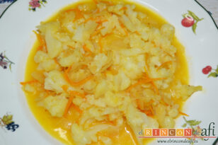 Coliflor con naranja, almendras y miel, sugerencia de presentación