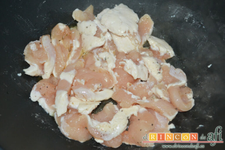 Espaguetis con pollo y verduras al estilo chino, receta paso a paso
