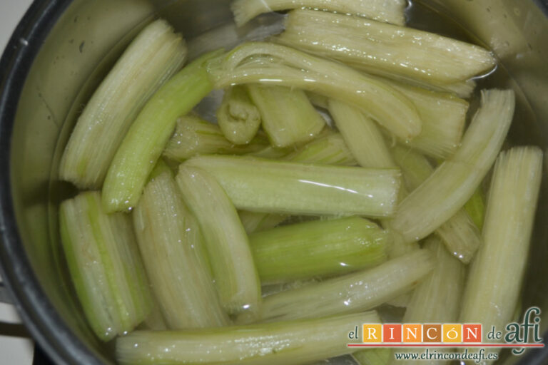 Cardo a la navarra, receta paso a paso