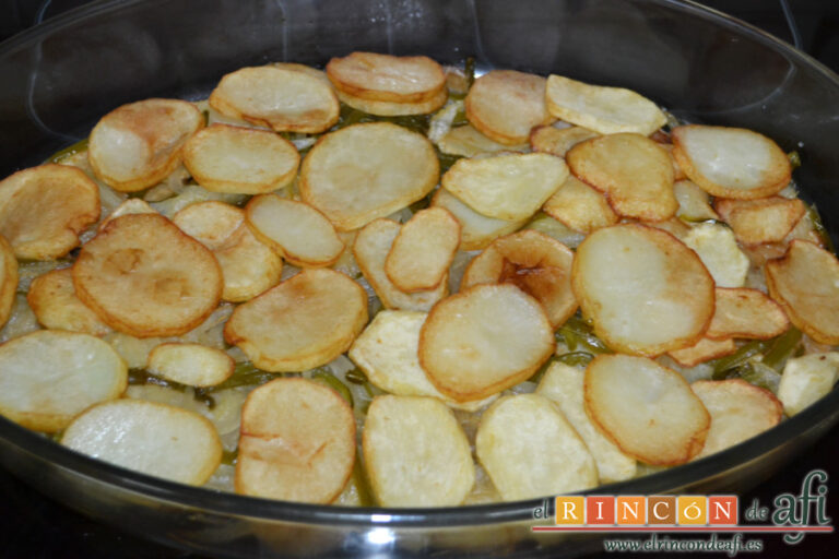 Lomo de cerdo a la sal con papas panaderas, preparación paso a paso