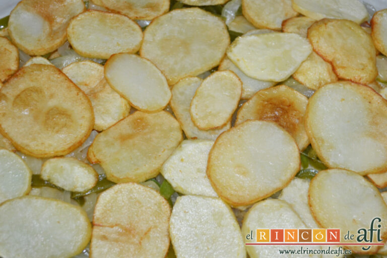 Lomo de cerdo a la sal con papas panaderas, preparación paso a paso